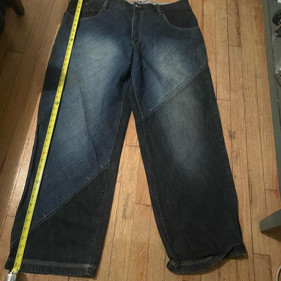 Phat Farm Men's Deep Indigo Relaxed Jeans - Picture 1 of 6
